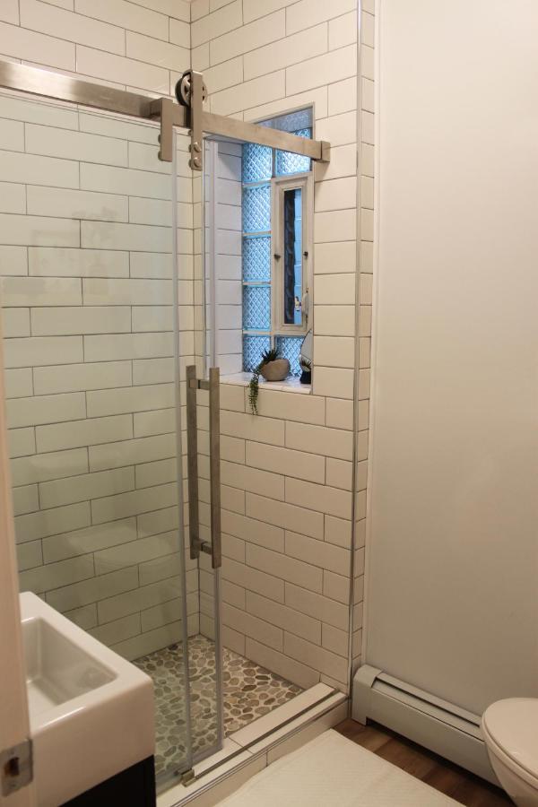 Accentuated Apartment In Manayunk Philadelphia Bagian luar foto